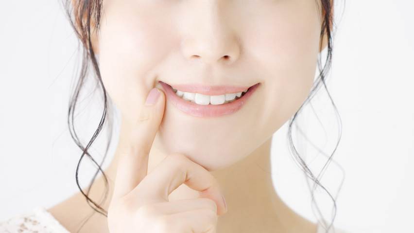 歯並びが生まれつき綺麗な人はいる？歯並びがよい人の要素を解説